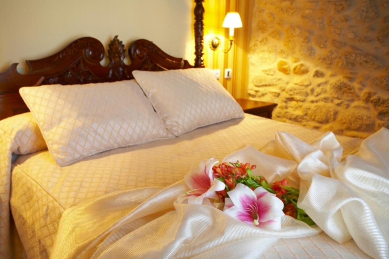 Hotel Vila Do Val O Valadouro ภายนอก รูปภาพ