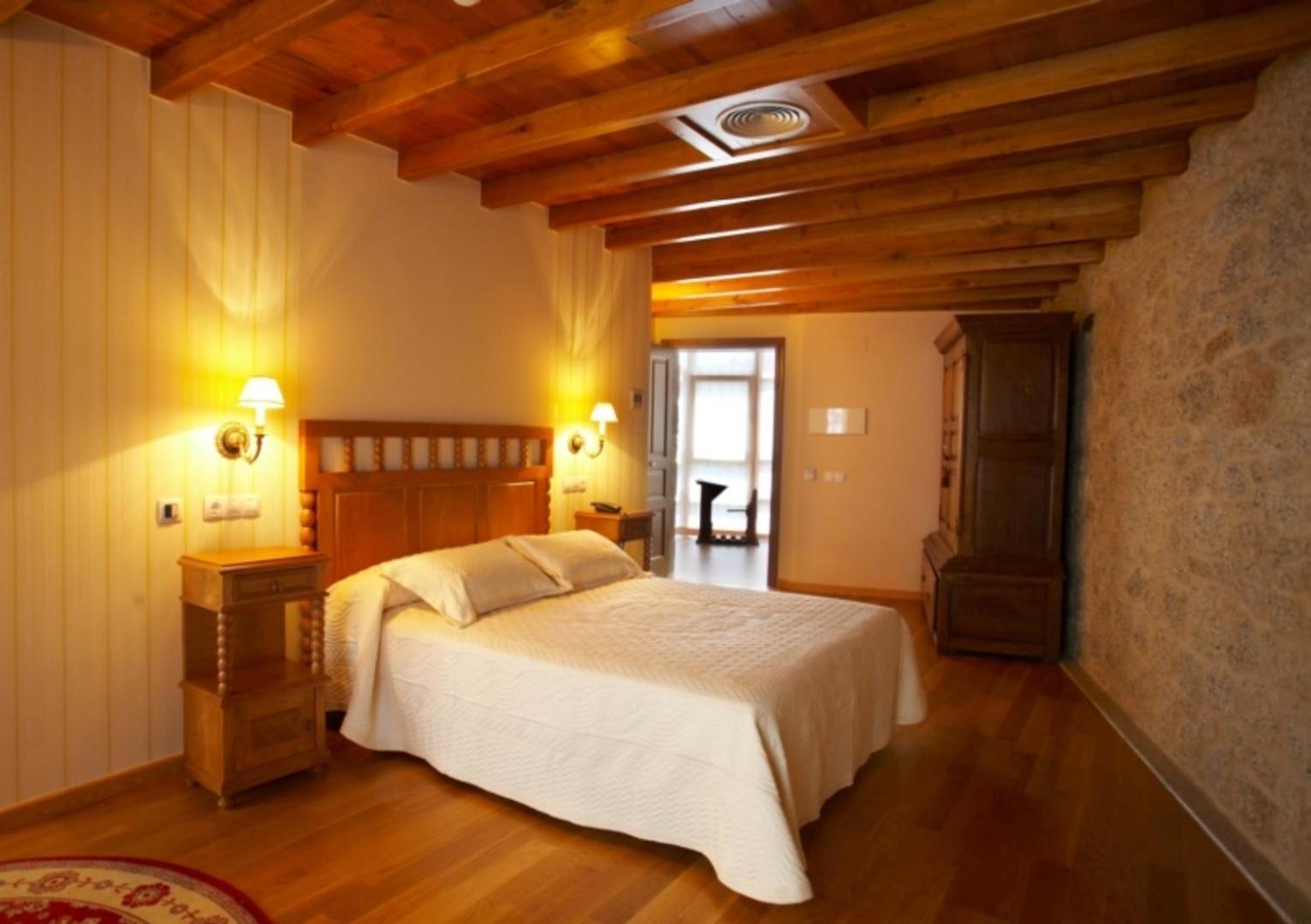 Hotel Vila Do Val O Valadouro ภายนอก รูปภาพ