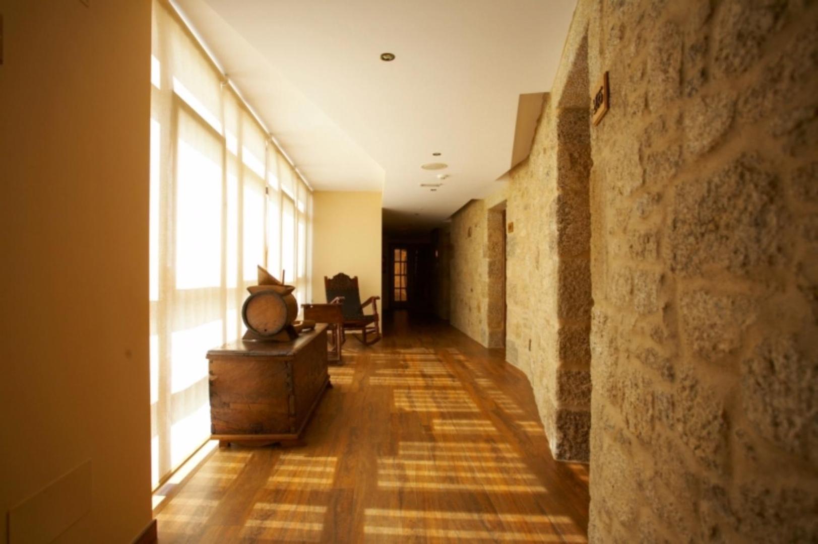 Hotel Vila Do Val O Valadouro ภายนอก รูปภาพ