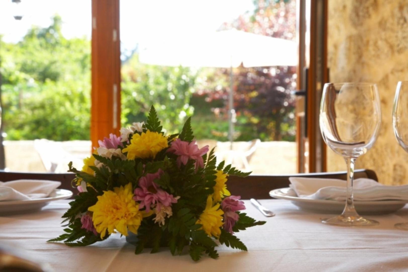 Hotel Vila Do Val O Valadouro ภายนอก รูปภาพ
