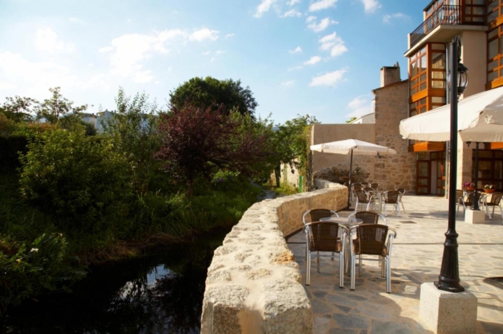 Hotel Vila Do Val O Valadouro ภายนอก รูปภาพ